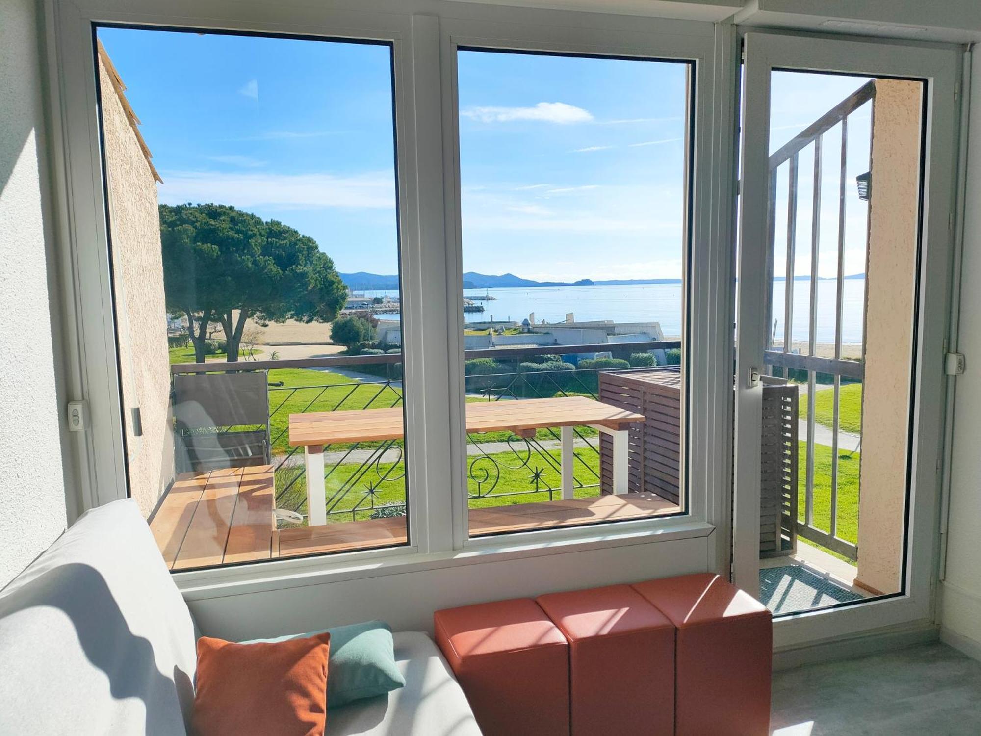 Appartement Vue D'Or Les Pieds Dans L'Eau Ла-Лонд-ле-Мор Экстерьер фото